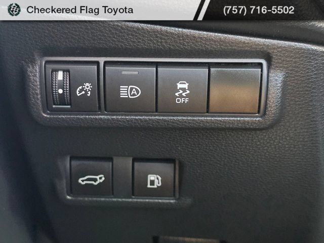 Used 2024 Toyota Corolla Cross AWD Hybrid w/ Convenience Package image 18