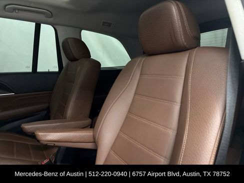 Used 2024 Mercedes-Benz GLS 450 4MATIC image 20