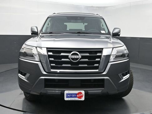 Used 2023 Nissan Armada SL w/ Captain's Chairs Package image 43