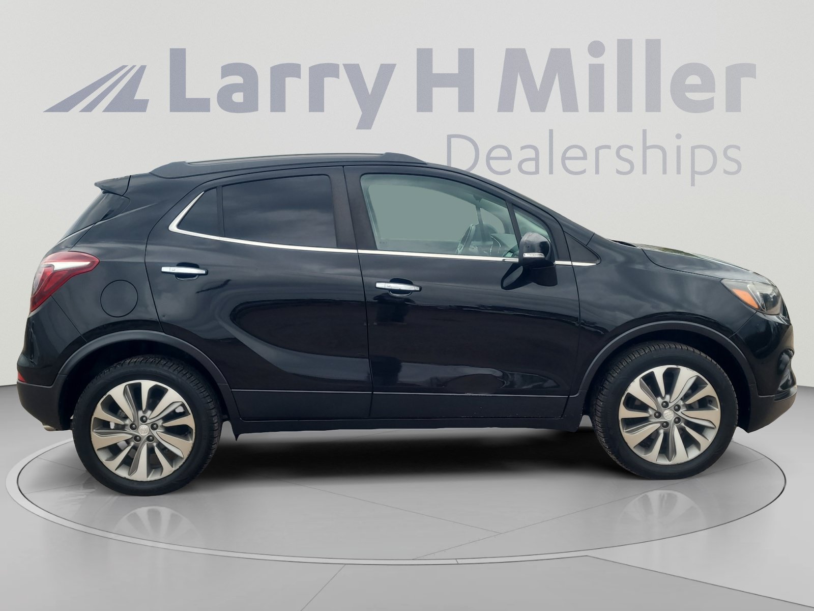 Used 2018 Buick Encore Preferred AWD/4WD image 6