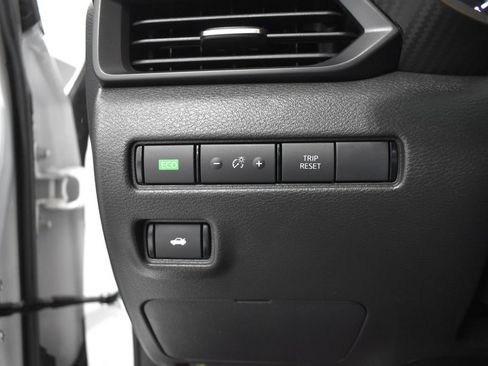 Certified 2025 Nissan Sentra S FWD image 17