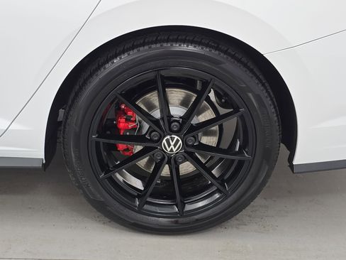 New 2026 Volkswagen Jetta GLI Autobahn FWD image 33