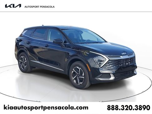 New 2025 Kia Sportage LX image 1