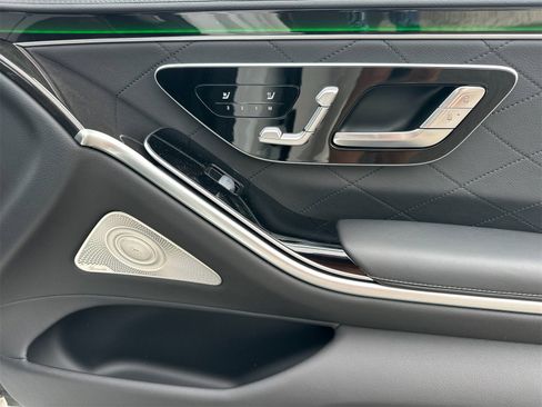 Used 2024 Mercedes-Benz S 580 S 580 image 18