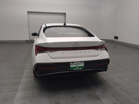 Used 2024 Hyundai Elantra SEL image 7
