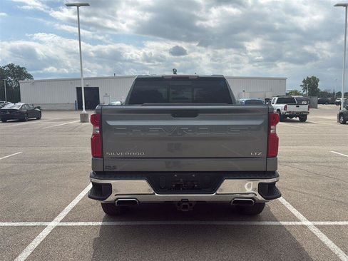 Used 2019 Chevrolet Silverado 1500 LTZ w/ LTZ Premium Package AWD/4WD image 13