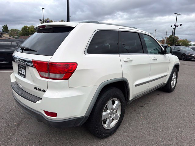 Used 2011 Jeep Grand Cherokee Laredo AWD/4WD image 7