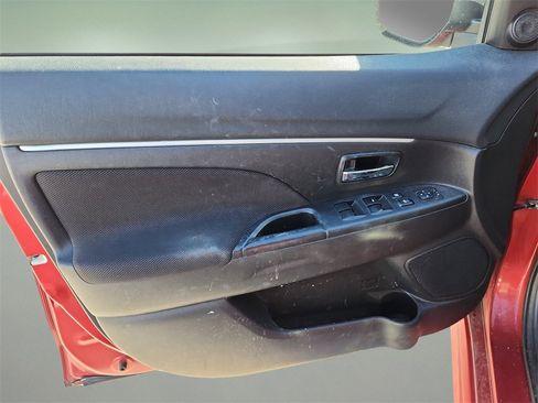 Used 2011 Mitsubishi Outlander Sport ES image 14