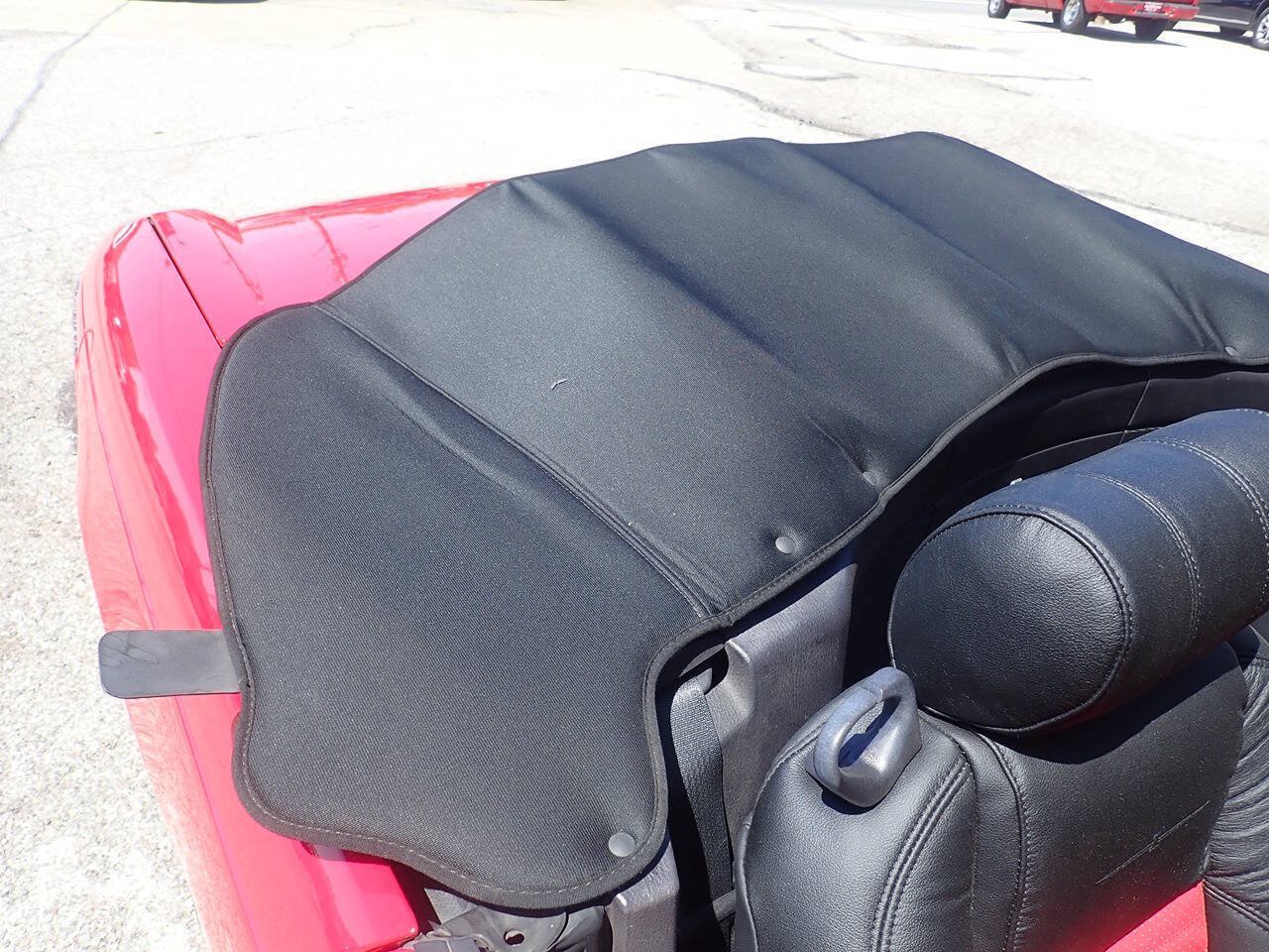 Used 2003 Ford Thunderbird RWD image 27