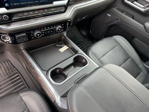 Used 2024 Chevrolet Silverado 2500 LTZ w/ LTZ Plus Package image 15