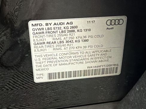 Used 2018 Audi SQ5 Premium Plus w/ S Sport Package AWD/4WD image 26