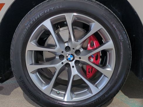Used 2026 BMW iX xDrive60 w/ M Sport Package AWD/4WD image 13