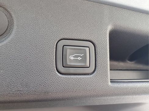 Certified 2023 Chevrolet Equinox LT FWD image 21