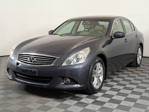 Used 2010 INFINITI G37 x w/ Premium Pkg image 1