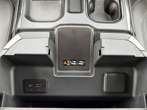 Used 2022 Chevrolet Silverado 1500 ZR2 w/ Technology Package AWD/4WD image 68