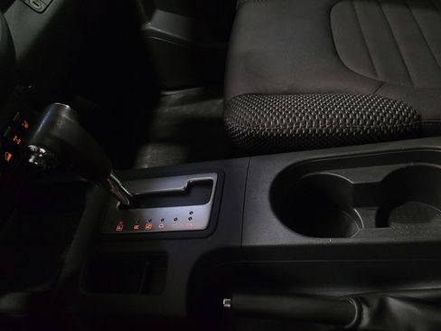 Used 2015 Nissan Xterra PRO-4X image 26