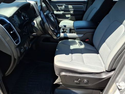 Used 2022 RAM 1500 Big Horn AWD/4WD image 13