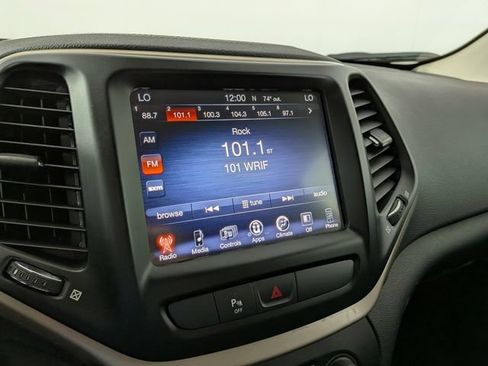Used 2016 Jeep Cherokee 75th Anniversary AWD/4WD image 19