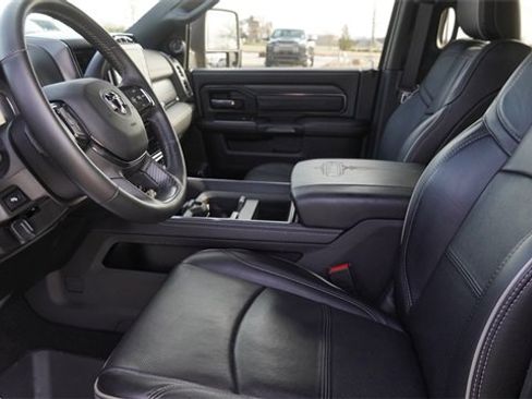 Used 2024 RAM 2500 Limited image 19