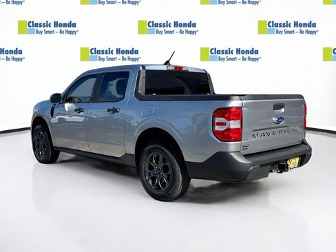 Used 2023 Ford Maverick XLT image 5