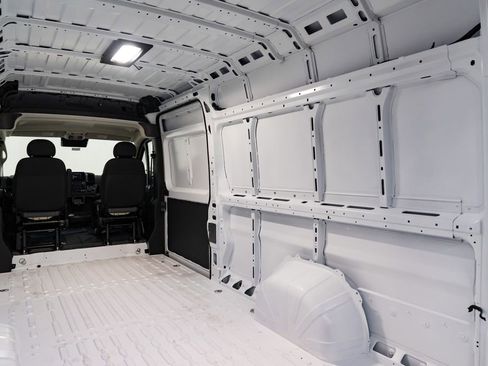 New 2026 RAM ProMaster 3500 w/ Convenience Group image 9