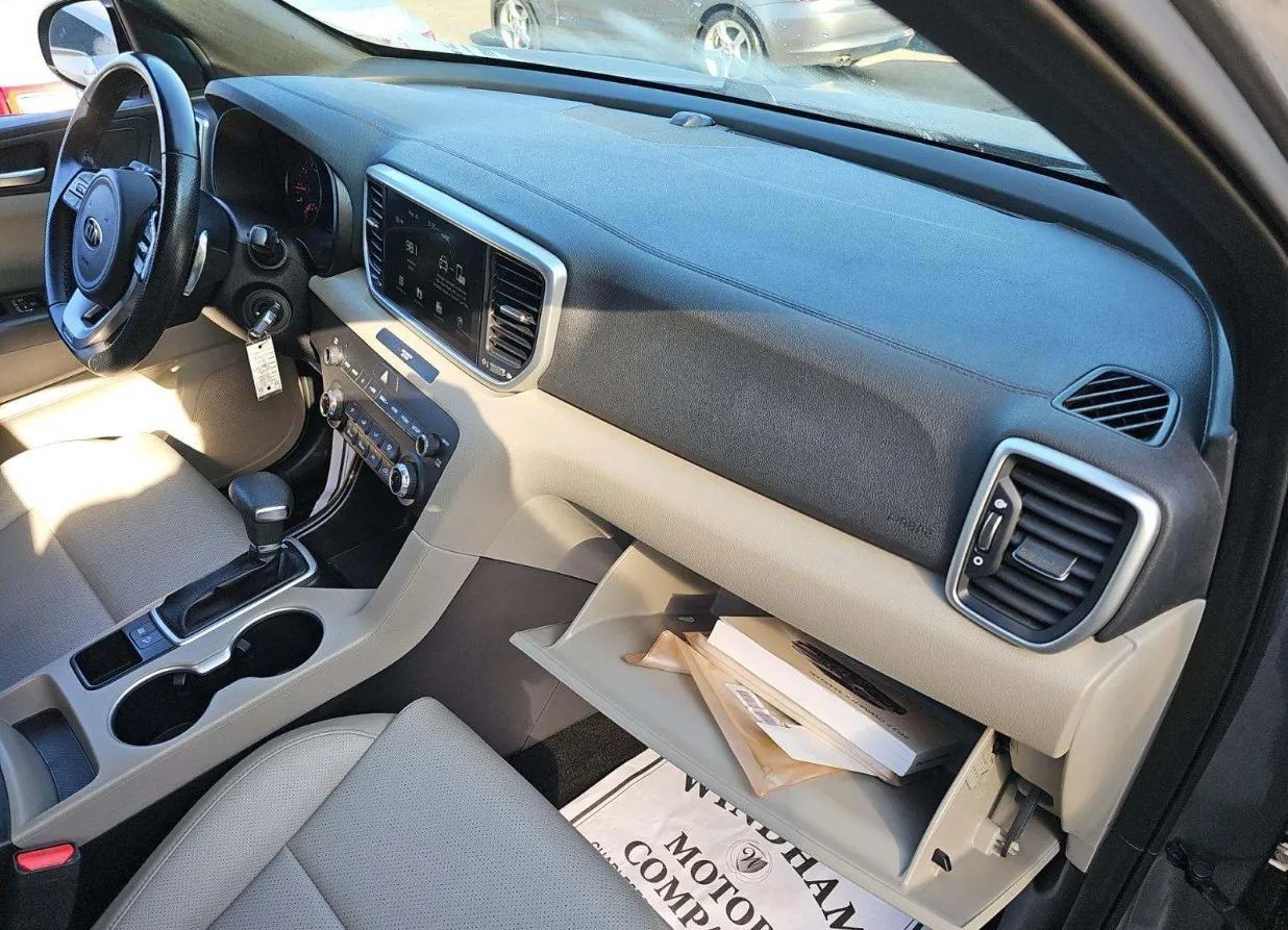 Used 2022 Kia Sportage Nightfall Edition FWD image 42