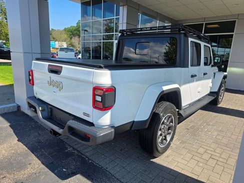 Used 2021 Jeep Gladiator Overland AWD/4WD image 6