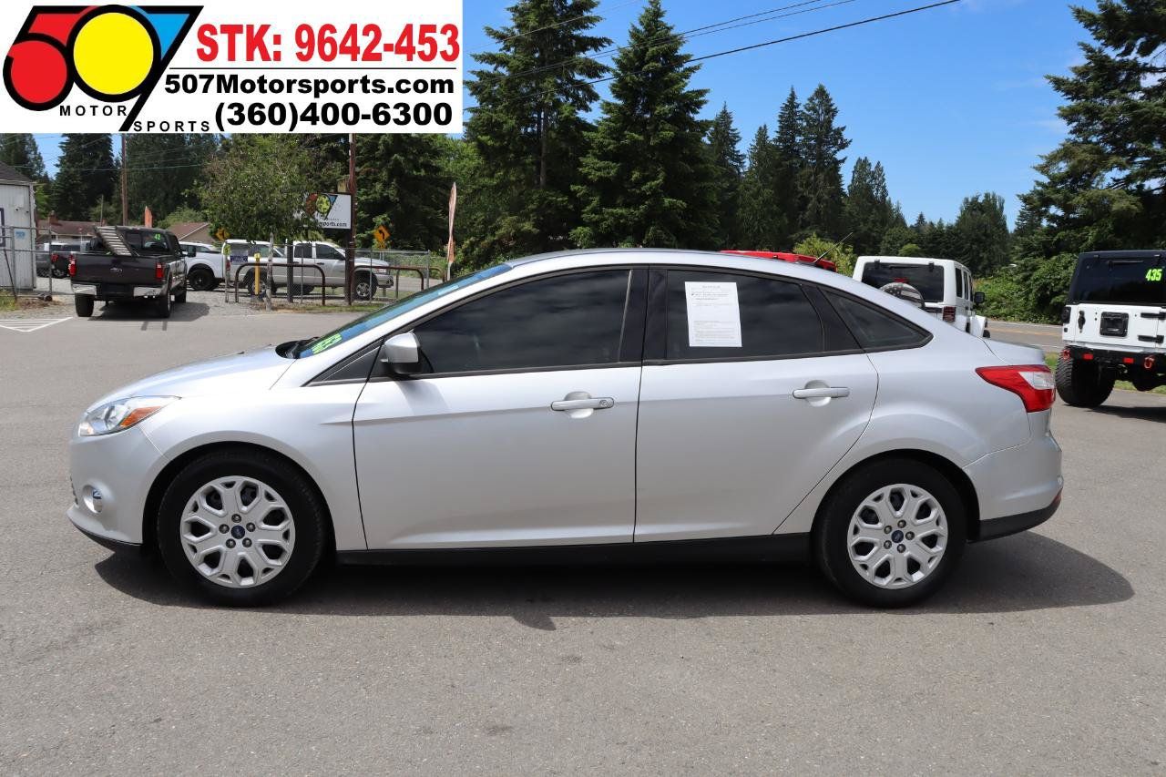 Used 2012 Ford Focus SE FWD image 3