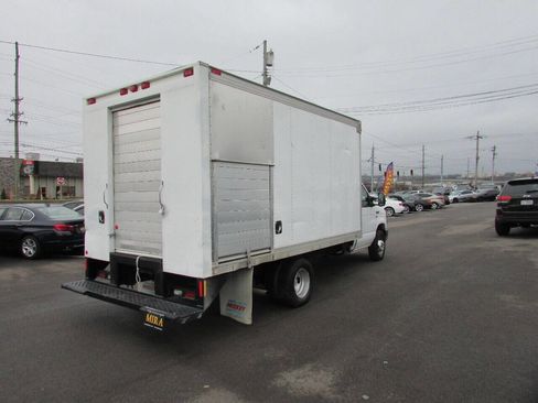 Used 2012 Ford E-450 and Econoline 450 Super Duty w/ PWR Locks & Windows Group image 7