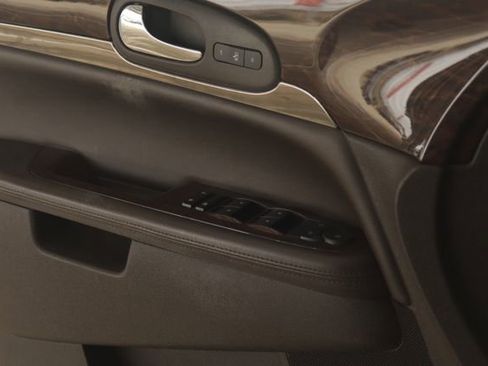 Used 2016 Buick Enclave Leather image 22