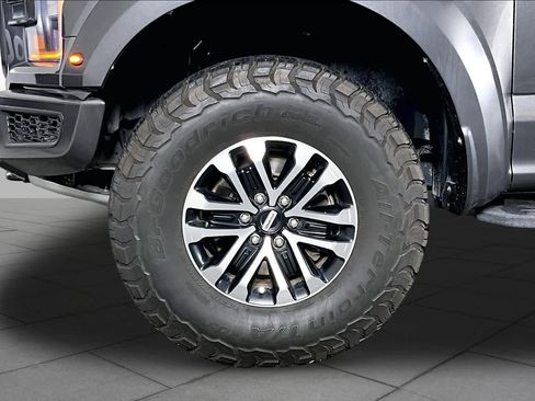 Used 2019 Ford F150 Raptor w/ Equipment Group 802A Luxury AWD/4WD image 11