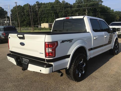 Used 2018 Ford F150 XLT w/ Equipment Group 302A Luxury AWD/4WD image 10