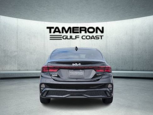 Used 2022 Kia Forte GT-Line w/ GT-Line Technology Package FWD image 4