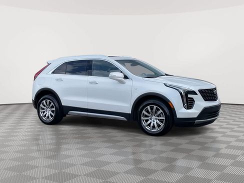 Certified 2023 Cadillac XT4 Premium Luxury w/ Technology Package AWD/4WD image 2
