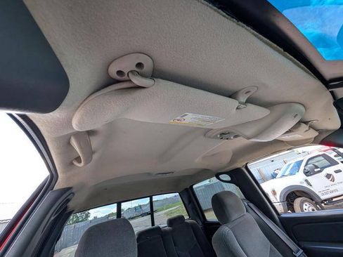 Used 2005 Chevrolet Silverado 2500 LS AWD/4WD image 31