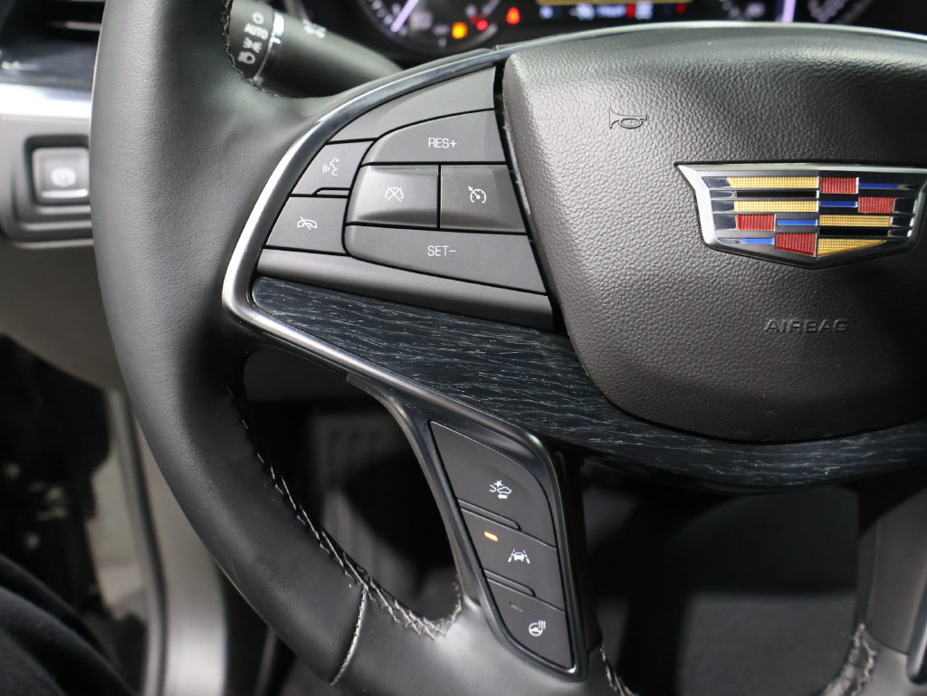 Used 2025 Cadillac XT5 Premium Luxury AWD/4WD image 38