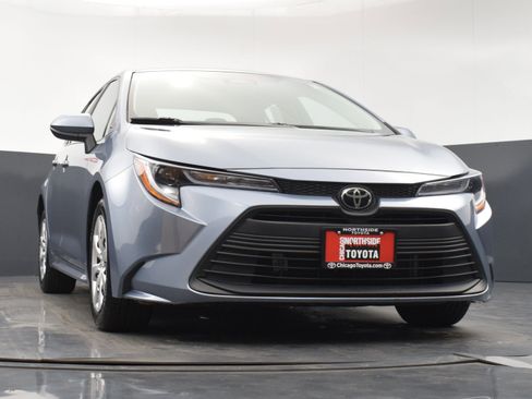 Used 2023 Toyota Corolla LE image 28