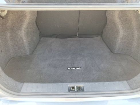 Used 2024 Nissan Versa SV FWD image 31