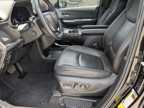 Used 2024 Toyota Sienna XSE w/ XSE Premium Package AWD/4WD image 5