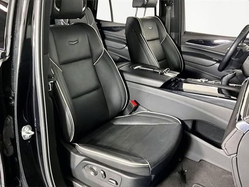 Used 2024 Cadillac Escalade Sport image 30