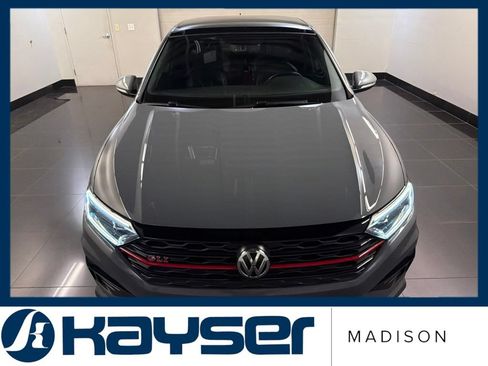 Used 2020 Volkswagen Jetta GLI FWD image 2