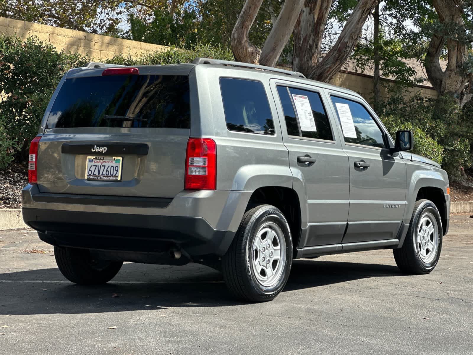 Used 2013 Jeep Patriot Sport FWD image 2