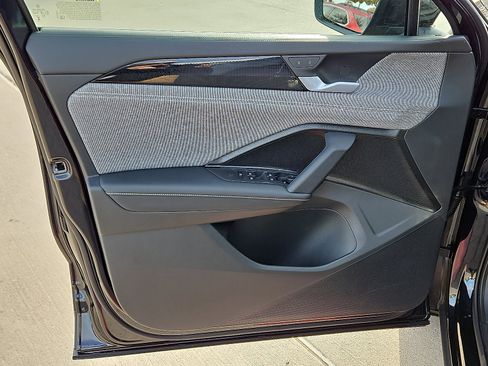 New 2026 Volkswagen Tiguan S image 13