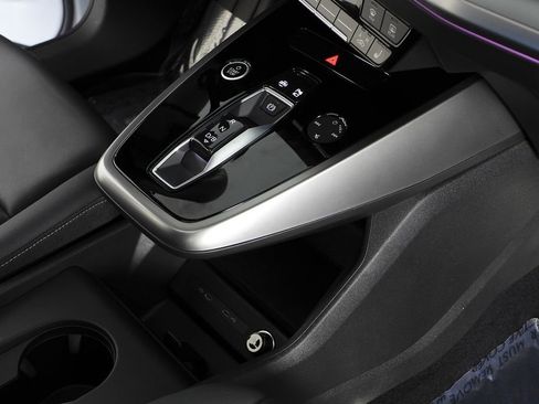 Used 2023 Audi Q4 e-tron Premium Plus w/ Premium Plus image 15