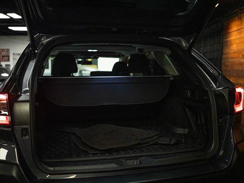 Used 2023 Subaru Outback Premium AWD/4WD image 7