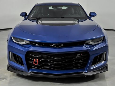 Used 2021 Chevrolet Camaro ZL1 RWD image 4