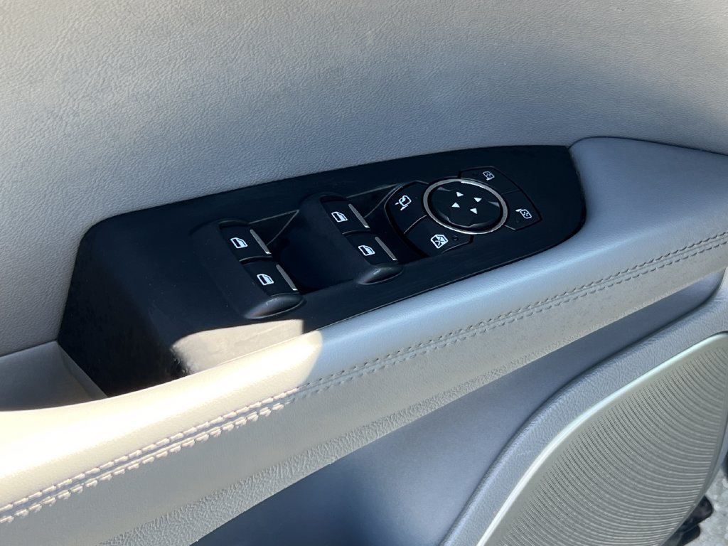 Used 2019 Lincoln Nautilus Reserve w/ Ultimate Package FWD image 6