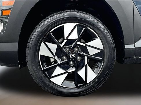 Used 2024 Hyundai Kona SEL AWD/4WD image 30