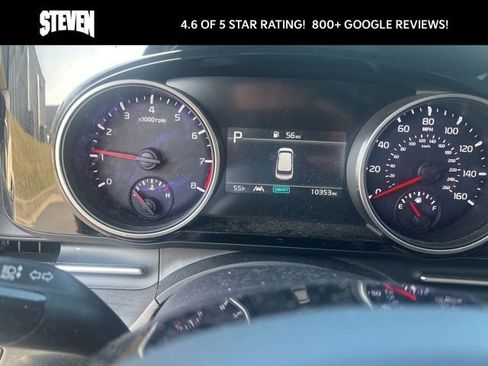 Used 2024 Kia Carnival EX image 16