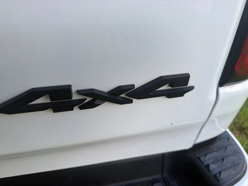 Used 2023 RAM 1500 Laramie AWD/4WD image 7